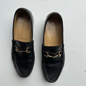Gucci 1953 Loafer with gold horsebit. Men’s size 9